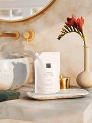 Restoring Shampoo Refill Lifestyle with Product