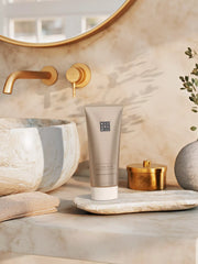 Elixir Collection Miracle Keratin Recovery Hair Mask Lifestyle with Product