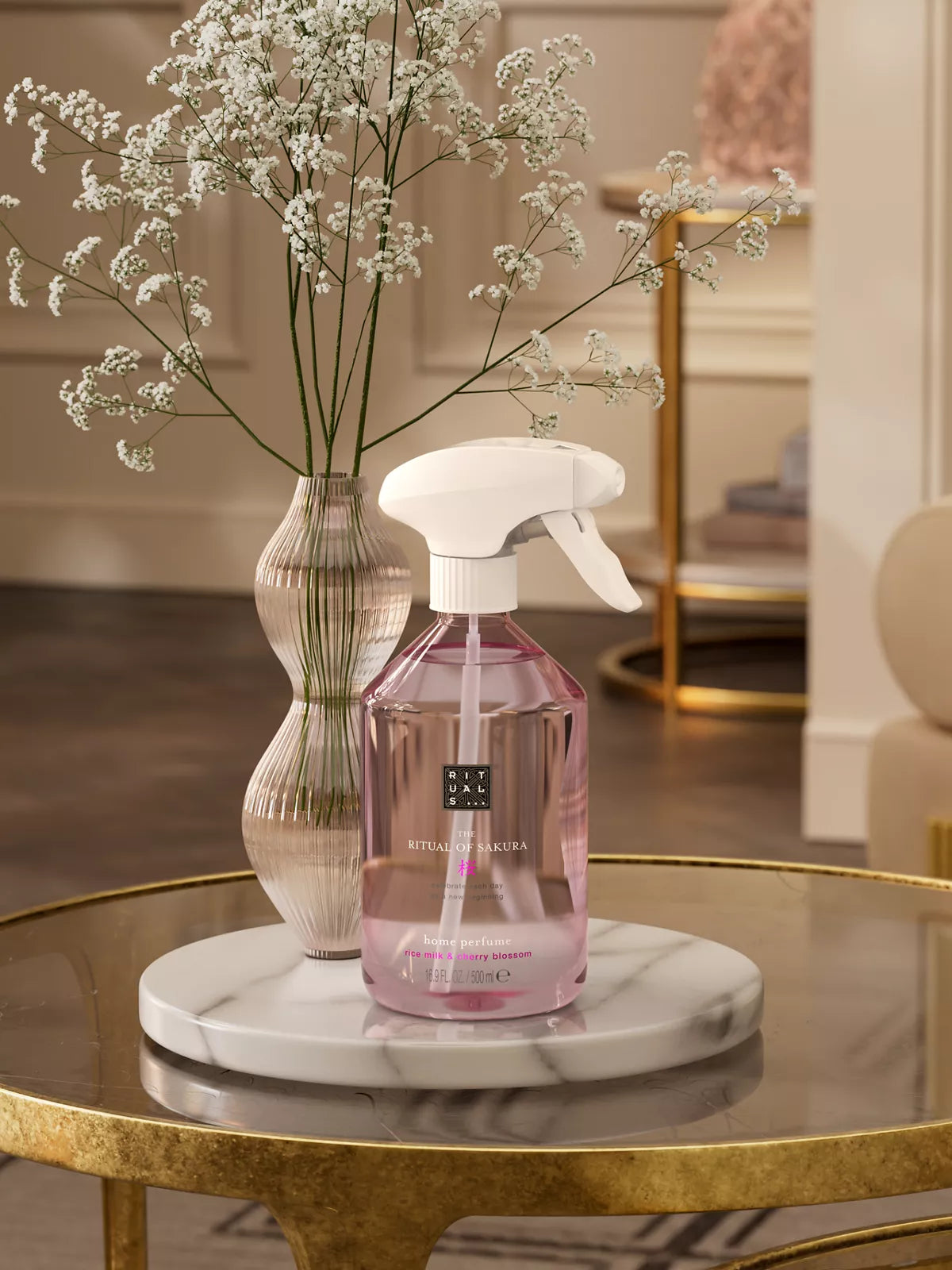 The Ritual of Sakura Parfum d'Interieur Lifestyle with Product