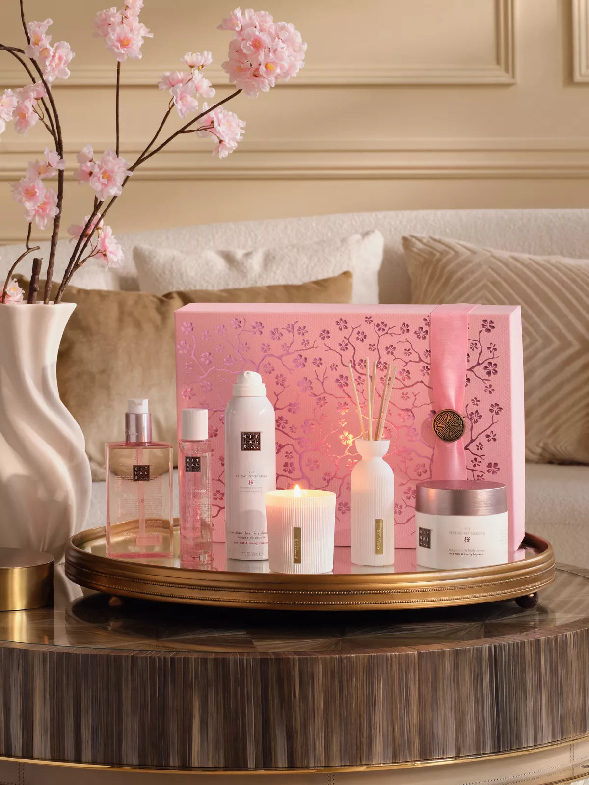 The Ritual of Sakura XL Gift Set 2025 Lifestyle with Closed Pack
