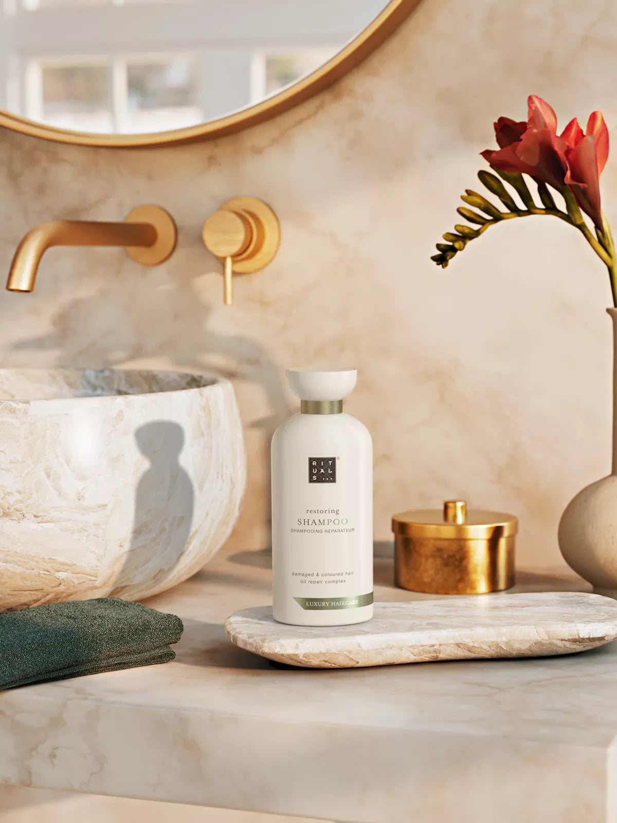 Restoring Shampoo Lifestyle with Product
