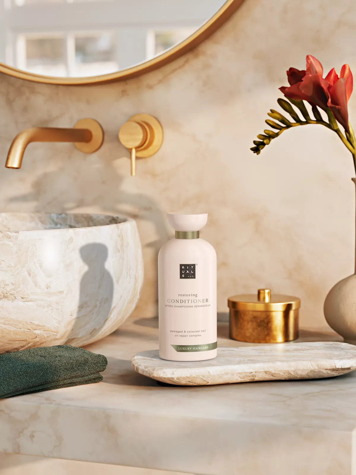 Restoring Conditioner Lifestyle with Product