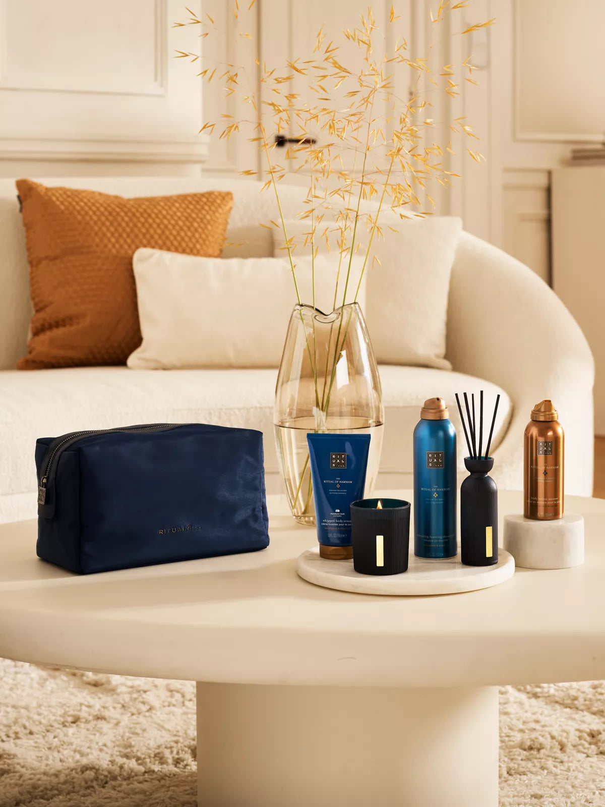The Ritual of Hammam - Large Gift Set 2025 Lifestyle with Closed Pack
