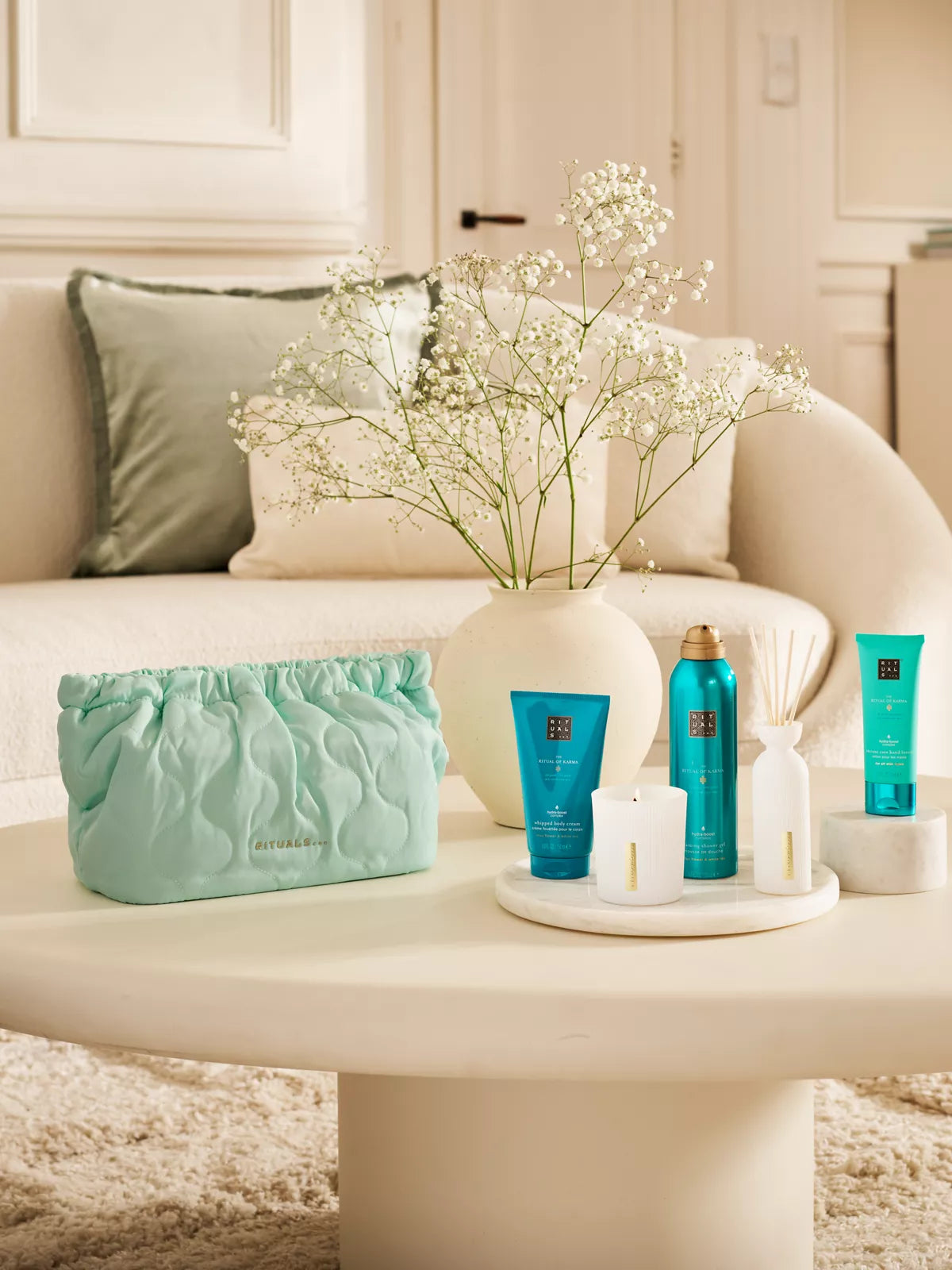 The Ritual of Karma - Large Gift Set 2025 Lifestyle with Closed Pack