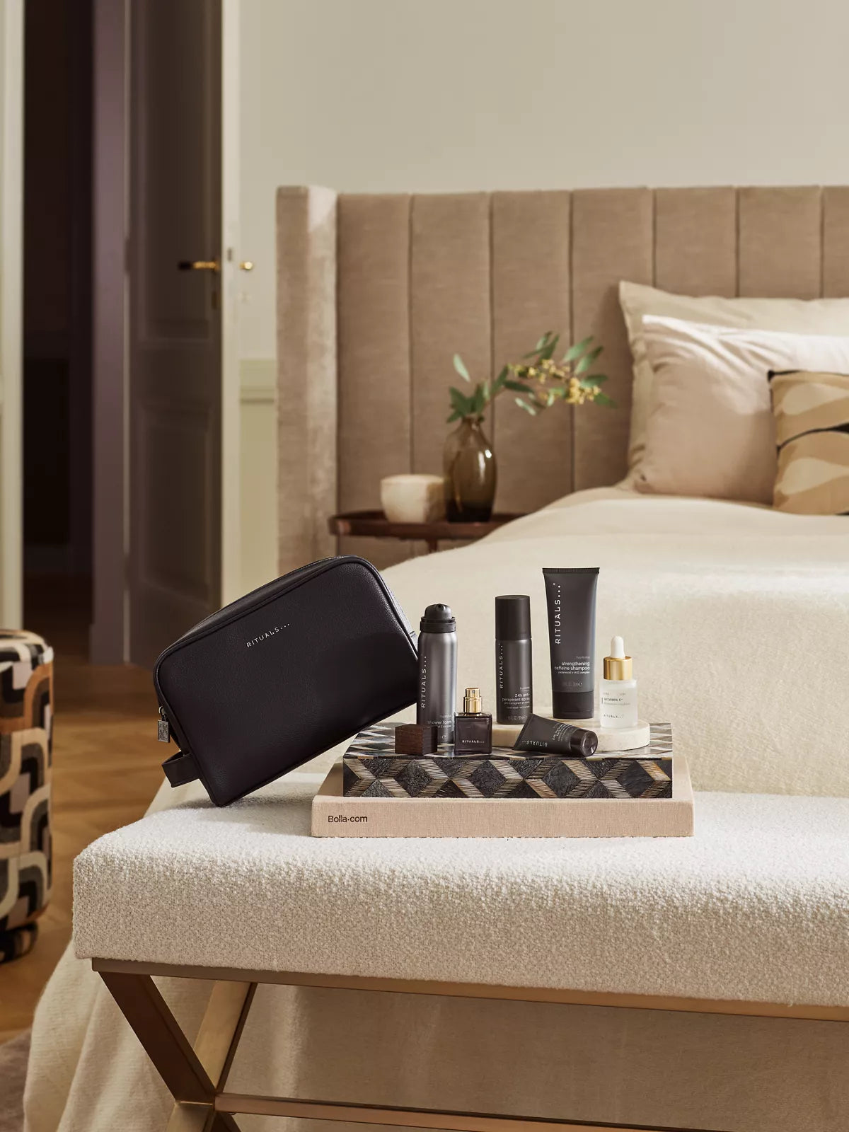 Rituals Homme Gift Set 2025 Lifestyle with Closed Pack