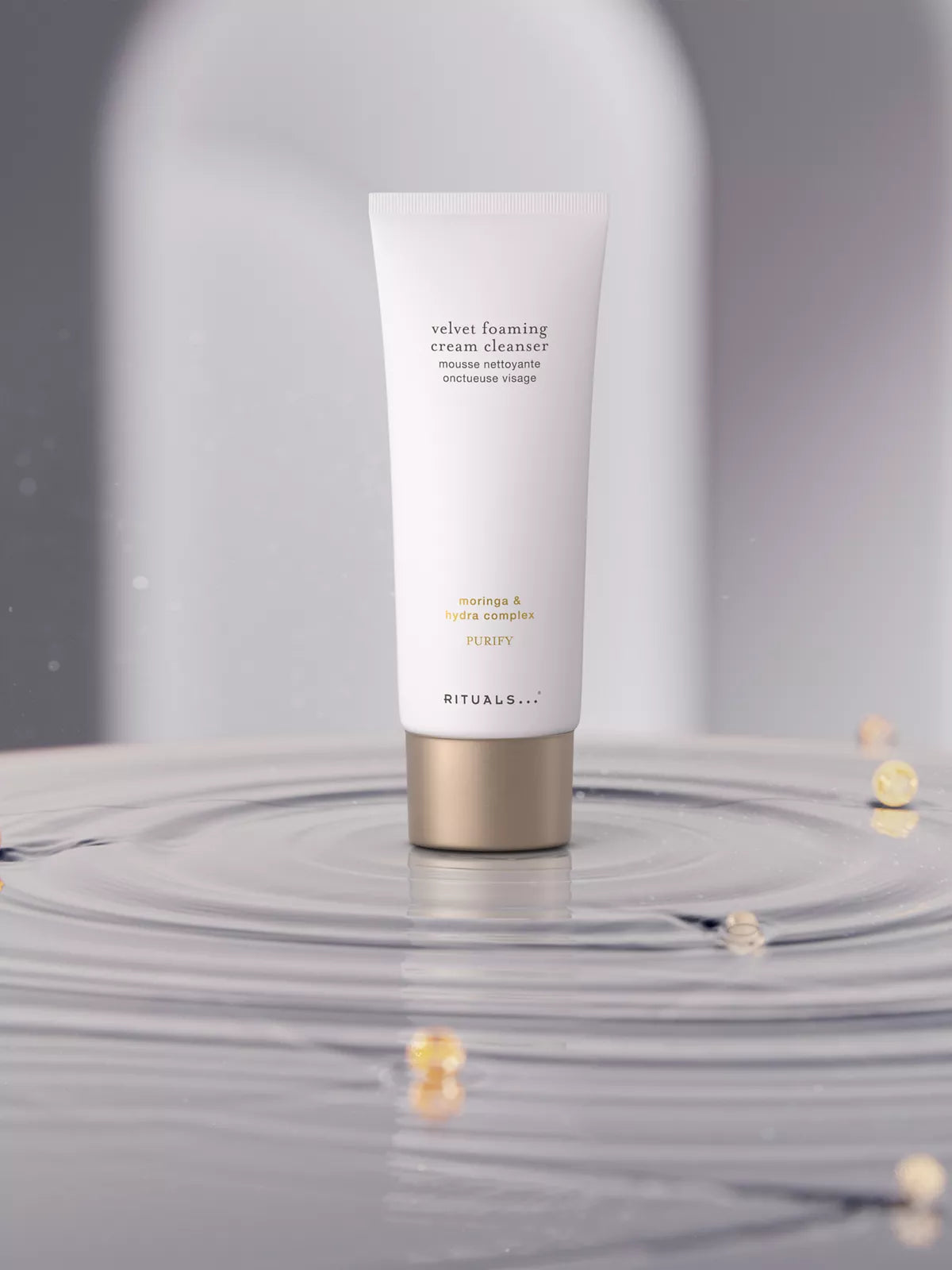 Velvet Foaming Cream Cleanser 125ml Lifestyle with Product