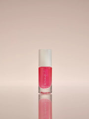 Moisturising Lip Oil Cherry Glow Studio with Product