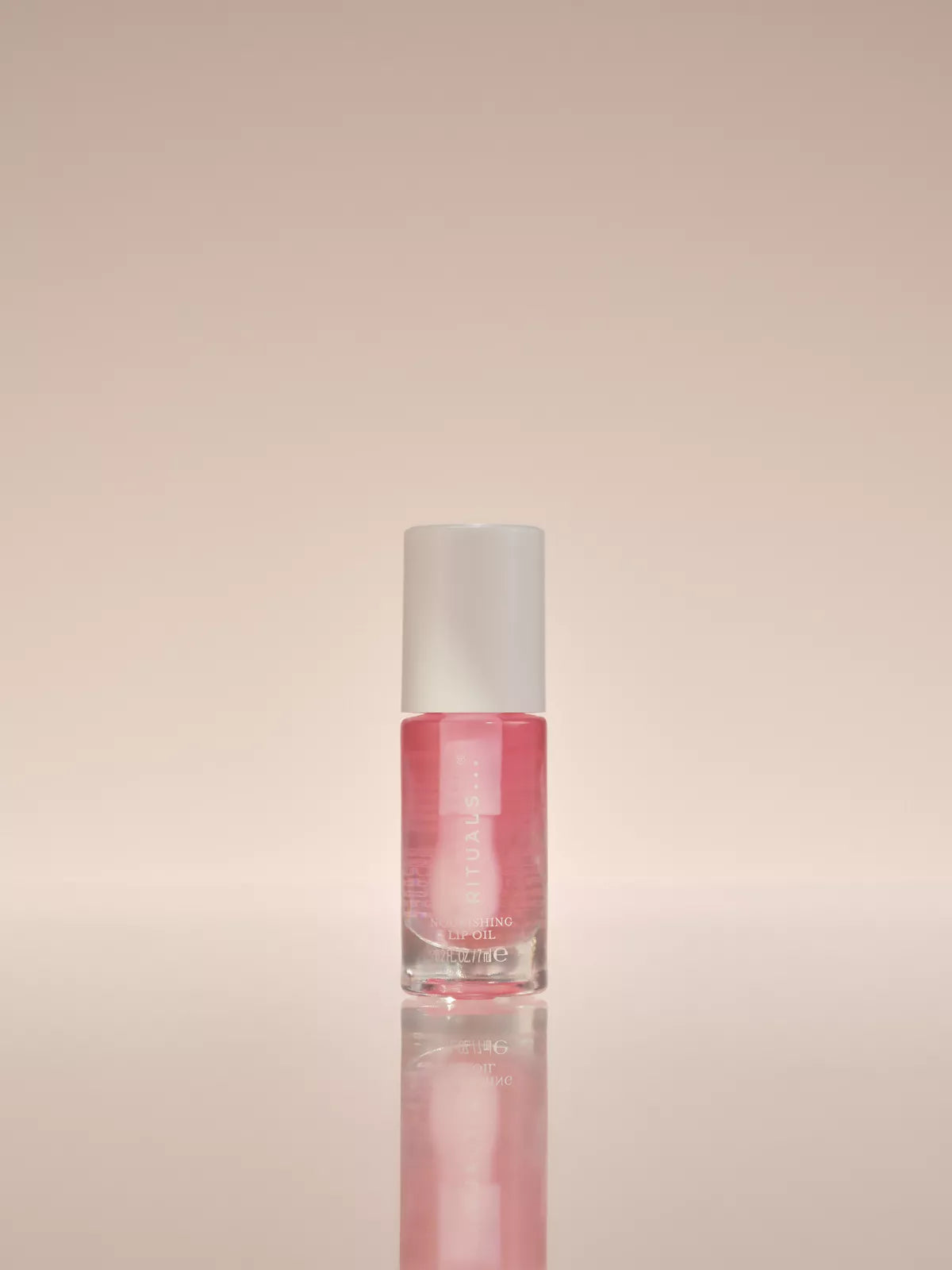 Moisturising Lip Oil Sakura Blossom Studio with Product